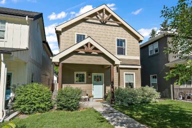 Main picture of 2103 N 30th St