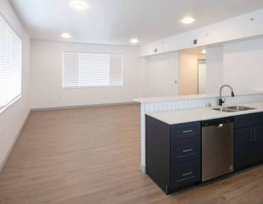 Main picture of 205 7th St NW