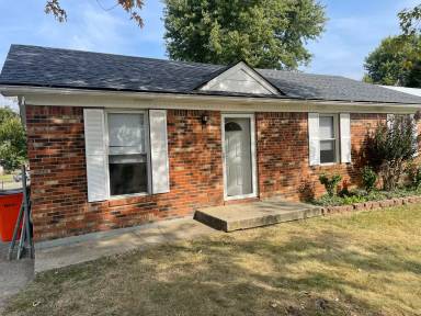 Main picture of 131 Hickory Hill Dr