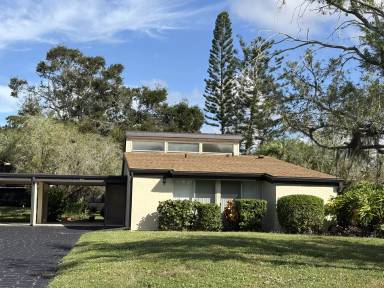 Main picture of 634 White Pine Tree Rd