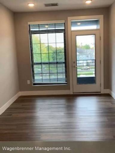 Main picture of 1131 Oak St