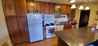 Main picture of 1912 DuPont Ave S