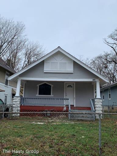 Main picture of 3742 Highland Ave