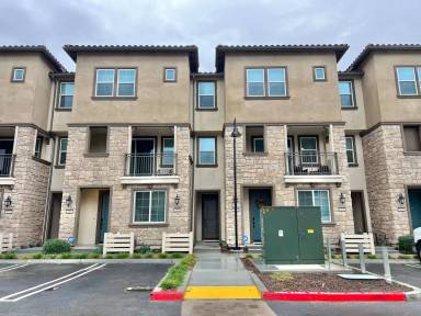 Main picture of 6138 Victoria Way