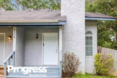 Main picture of 8536 Pineland Dr
