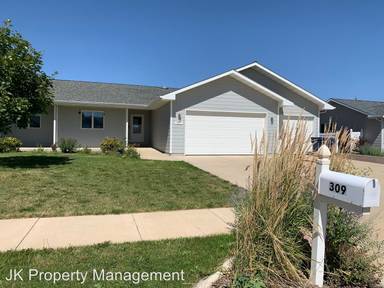 Main picture of 309 40th Ave NE