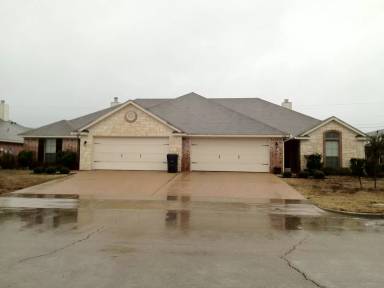 Main picture of 406 Prosperity Trl