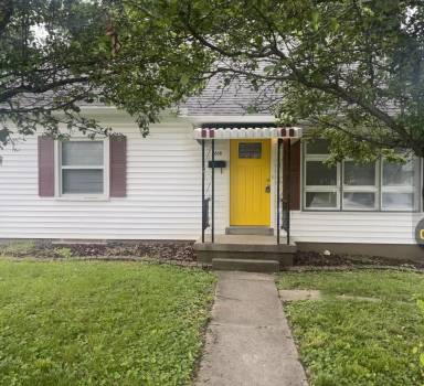 Main picture of 818 Carneal Rd