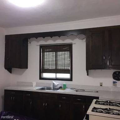 Main picture of 1420 131st St