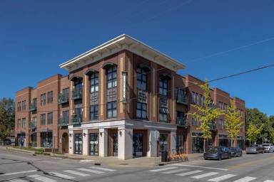 Main picture of 1015 Fatherland St