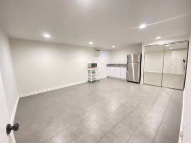 Main picture of 10908 Rose Ave
