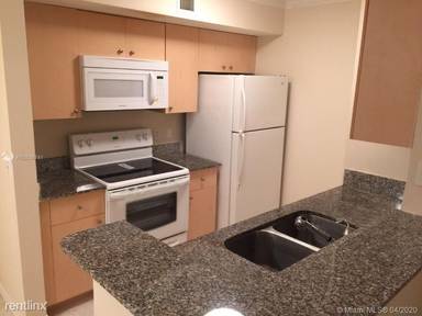 Main picture of 2496 Centergate Dr