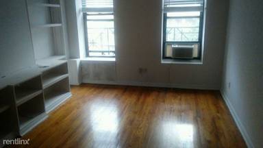 Main picture of 214 E 84th St