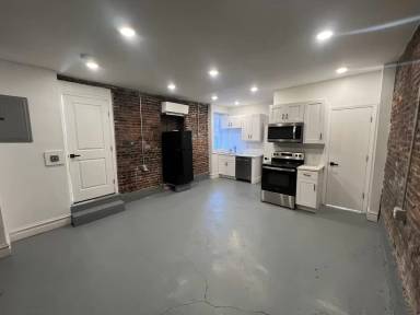 Main picture of 2615 Victor St