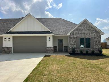 Main picture of 10675 County Road 152 W