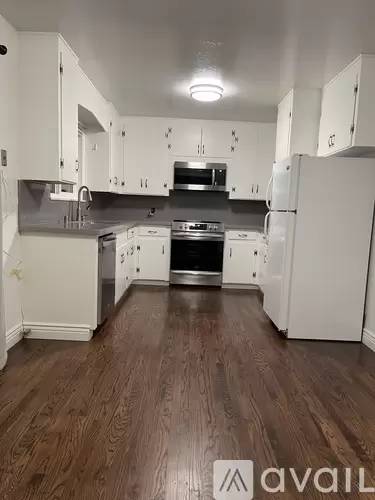 Main picture of 142 Mercy St