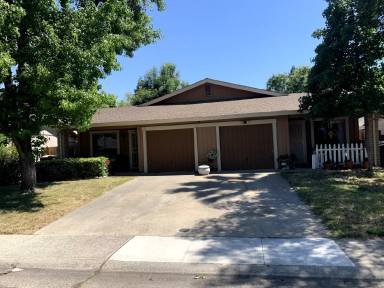 Main picture of 4912 Saddlerock Way