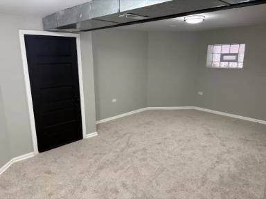 Main picture of 7744 S Clyde Ave