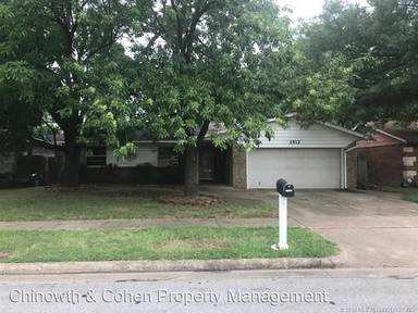 Main picture of 2512 S Sycamore Ave