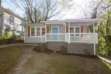 Main picture of 354 Betsy Ave SW