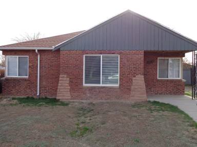 Main picture of 2460 Olive St
