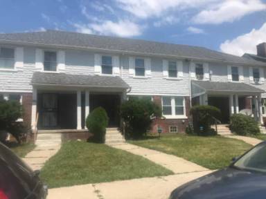 Main picture of 2288 La Belle St