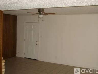 Main picture of 110 E Josephine St
