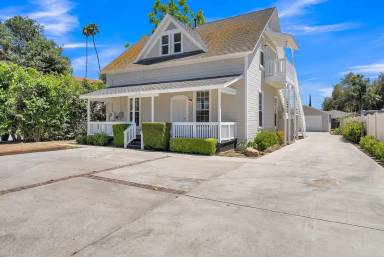 Main picture of 4910 Jurupa Ave