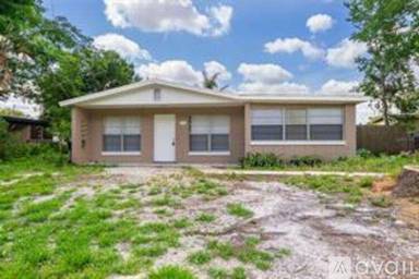 Main picture of 5008 Vanguard St