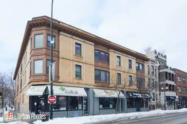 Main picture of 810 W Newport Ave & 3438 N Halsted St Apartments