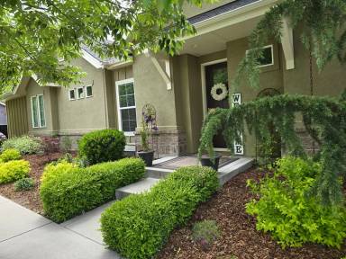 Main picture of 4937 E Woodcarver Dr