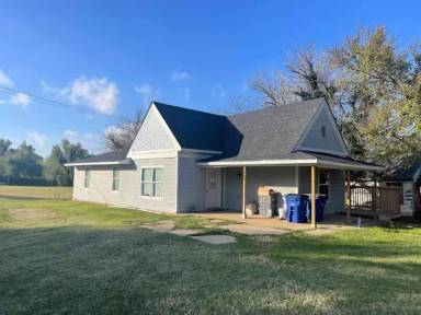 Main picture of 923 E Vilas Ave