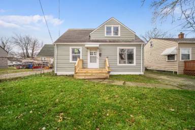 Main picture of 13301 Kirton Ave