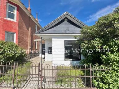 Main picture of 854 S Main St