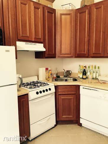 Main picture of 1909 N Lincoln Ave