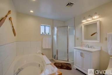 Main picture of 1405 Princeton Dr NE