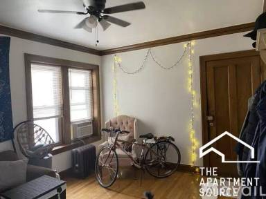 Main picture of 3148-58 N Linder Ave