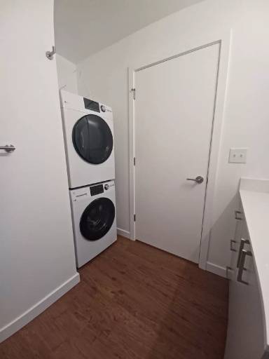 Main picture of 9215 Greenwood Ave N