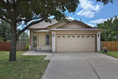 Main picture of 15001 Donna Jane Loop