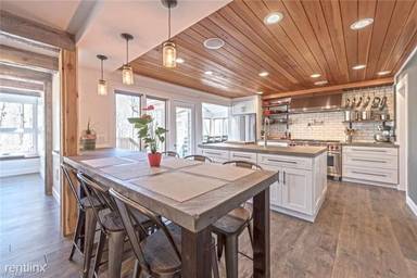 Main picture of 55 Farwood Dr
