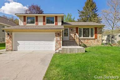 Main picture of 2513 Longmeadow St NW