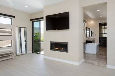 Main picture of 1 Garden Shadow Ln