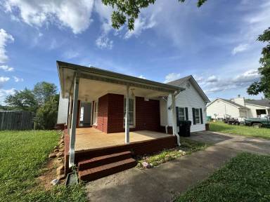 Main picture of 105 Ed Milner Dr