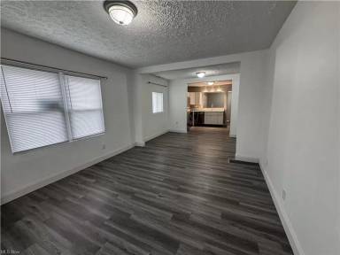 Main picture of 1313 12th St