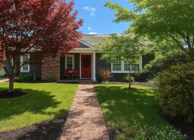 Main picture of 436 2nd St E