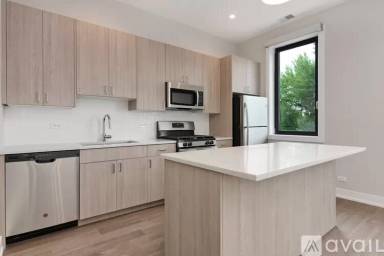 Main picture of 1962-66 N Milwaukee Ave Apartments