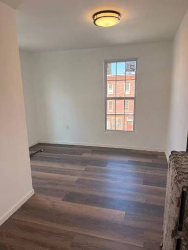 Main picture of 2023 Derry St
