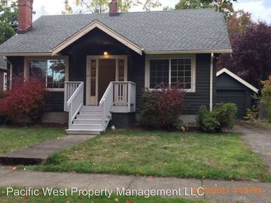Main picture of 1955 Maple Ave NE