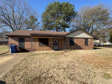 Main picture of 6865 Camelot Rd