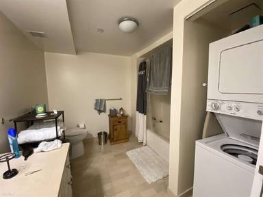 Main picture of 1405 Beacon St
